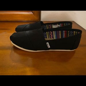 Toms Size 9 for sale